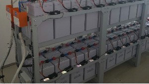 鈺鑫電氣：如何解決電壓電流對(duì)蓄電池的影響？