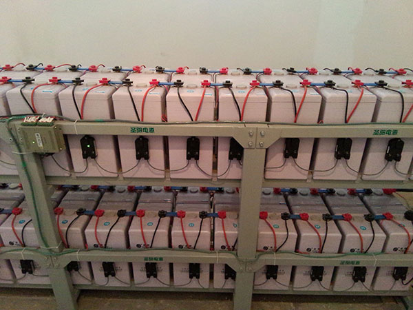 蓄電池內(nèi)阻監(jiān)測(cè)模塊