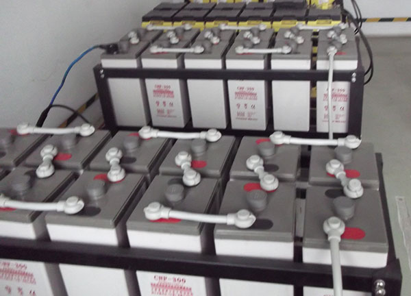 蓄電池在線(xiàn)監(jiān)測(cè)