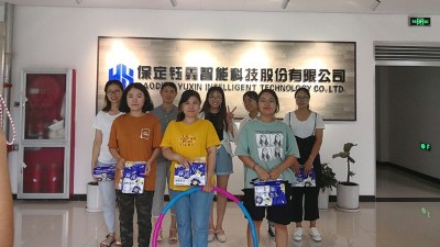 保定鈺鑫電氣舉辦暑期穿越呼啦圈活動(dòng)！