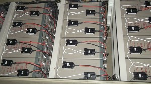 鈺鑫電氣：你知道如何實(shí)時(shí)監(jiān)測(cè)UPS蓄電池？